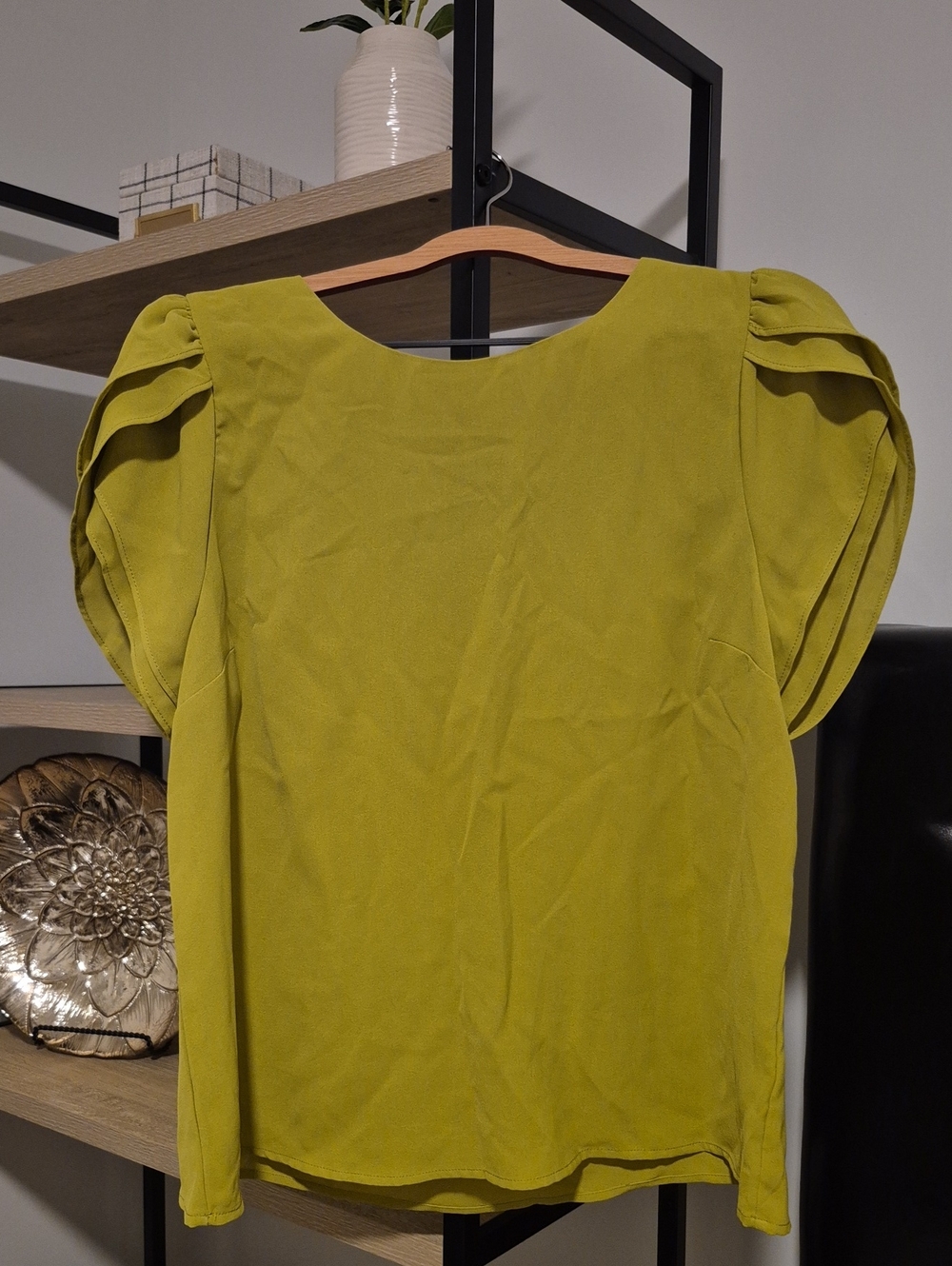 Women’s Olive Puff Sleeve Blouse